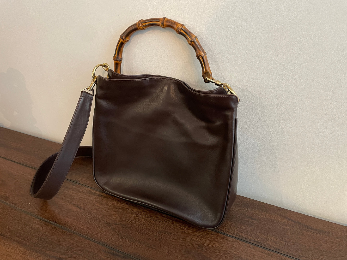VINTAGE GUCCI DARK BROWN LEATHER SHOULDER BAG HAND BAG BAMBOO LINE !NICE SHAPE!