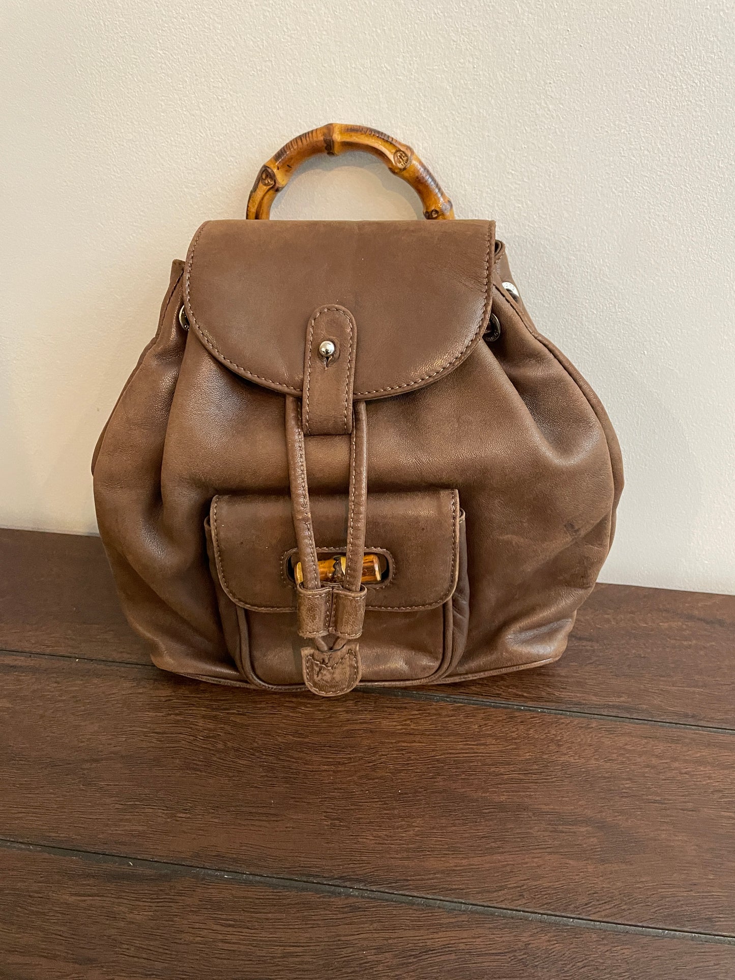 VINTAGE GUCCI DARK BROWN LEATHER BACKPACK BAG BAMBOO LINE !NICE SHAPE!