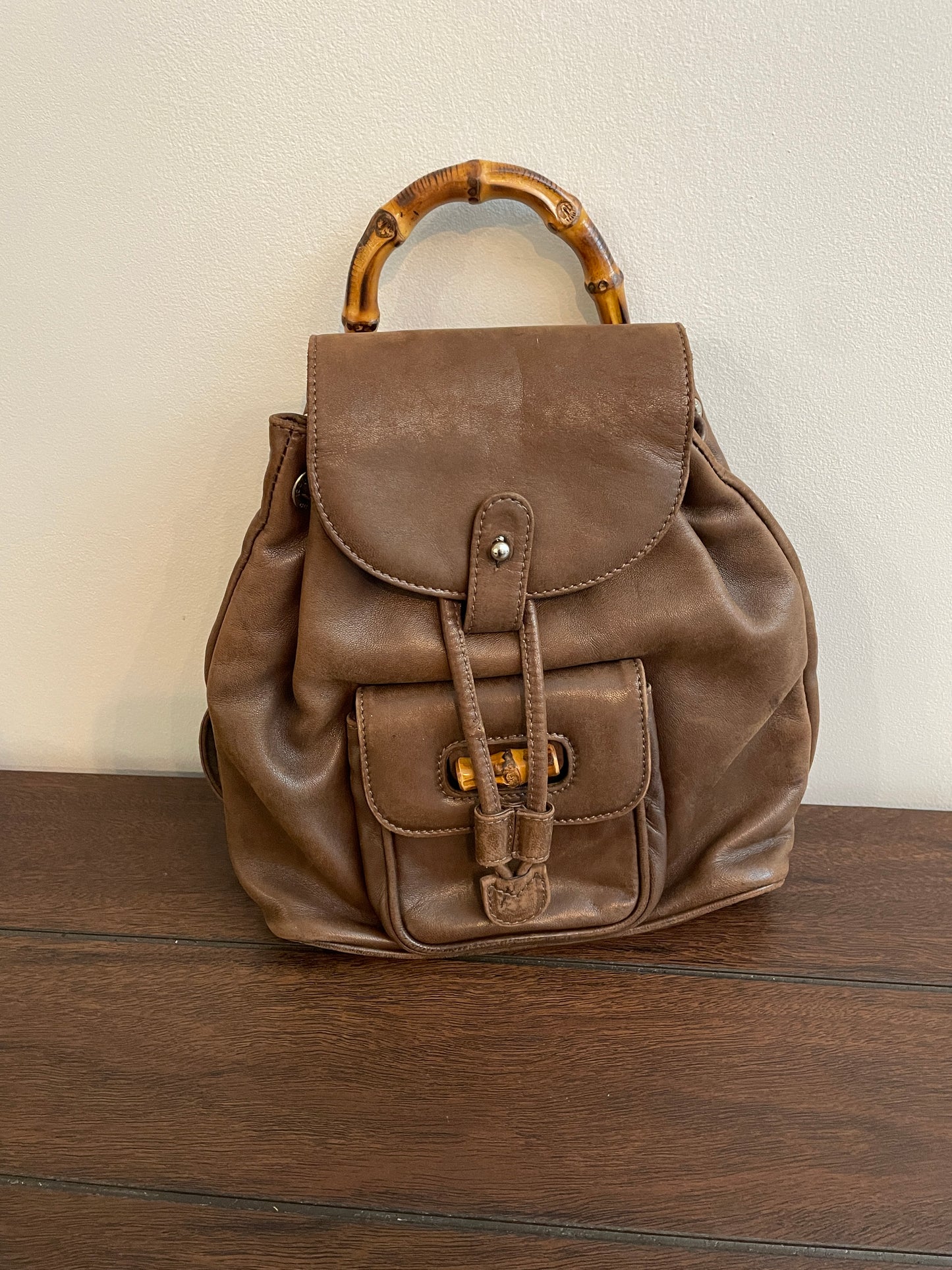 VINTAGE GUCCI DARK BROWN LEATHER BACKPACK BAG BAMBOO LINE !NICE SHAPE!