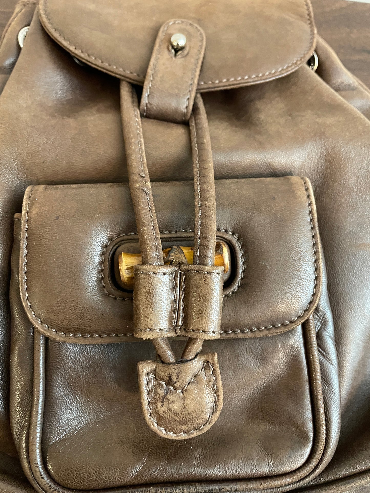VINTAGE GUCCI DARK BROWN LEATHER BACKPACK BAG BAMBOO LINE !NICE SHAPE!